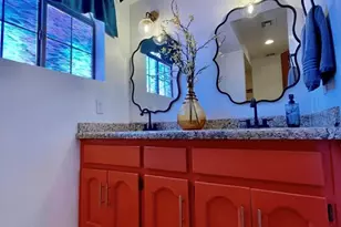 908 W Flynn Ln, Phoenix, AZ 85013 - Photo 13