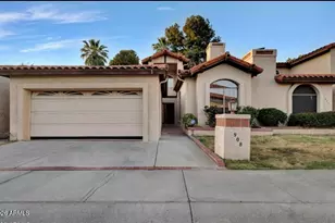 908 W Flynn Ln, Phoenix, AZ 85013 - Photo 1