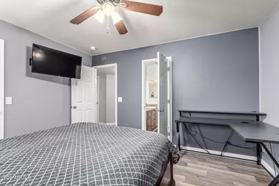 567 W Spur Avenue, Gilbert, AZ 85233 - Photo 19