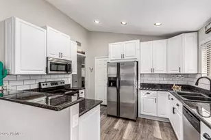 567 W Spur Ave, Gilbert, AZ 85233 - Photo 3