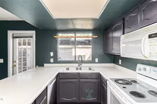 170 E Guadalupe Rd, Gilbert, AZ 85234 - Photo 11