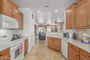 193 W Latigo Cir, San Tan Valley, AZ 85143 - Photo 9