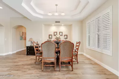 8705 S 24th Place, Phoenix, AZ 85042 - Photo 9