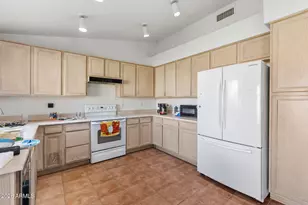 1406 W Villa Rita Dr, Phoenix, AZ 85023 - Photo 11