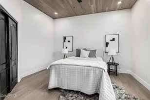 6616 W Robin Ln, Glendale, AZ 85310 - Photo 27