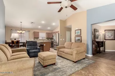 41793 W Sunland Drive, Maricopa, AZ 85138 - Photo 5