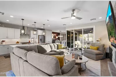 2248 E Questa Drive, Phoenix, AZ 85024 - Photo 9