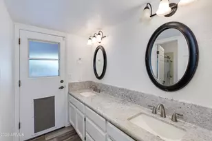 3122 E Rose Ln, Phoenix, AZ 85016 - Photo 17