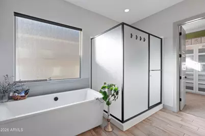 1353 E Paseo Way, Phoenix, AZ 85042 - Photo 33