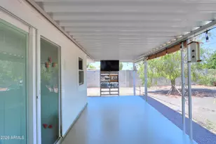 10530 W Desert Hills Ct, Sun City, AZ 85351 - Photo 15