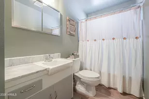 10530 W Desert Hills Ct, Sun City, AZ 85351 - Photo 17