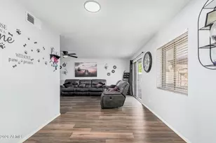 10827 N 65th Ave, Glendale, AZ 85304 - Photo 9