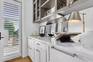 3906 E Crittenden Ln, Phoenix, AZ 85018 - Photo 27