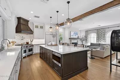 3906 E Crittenden Lane, Phoenix, AZ 85018 - Photo 13