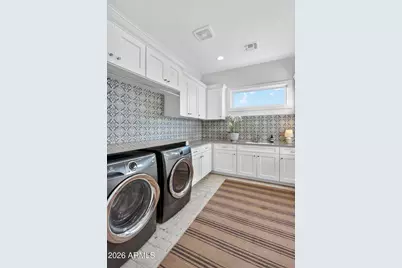 3906 E Crittenden Lane, Phoenix, AZ 85018 - Photo 49