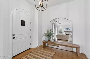 3906 E Crittenden Ln, Phoenix, AZ 85018 - Photo 7