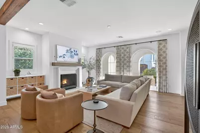 3906 E Crittenden Lane, Phoenix, AZ 85018 - Photo 11