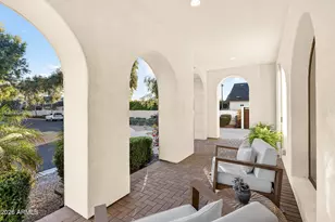 3906 E Crittenden Ln, Phoenix, AZ 85018 - Photo 5