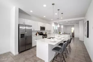 9239 W Sells Dr, Phoenix, AZ 85037 - Photo 11