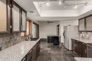 14242 N 23rd St, Phoenix, AZ 85022 - Photo 17