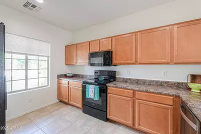 1581 E Desert Breeze Drive, Casa Grande, AZ 85122 - Photo 11