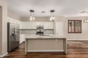 3759 E Sebastian Ln, Gilbert, AZ 85297 - Photo 9