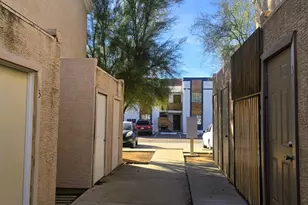 2324 W Lone Cactus Dr, Phoenix, AZ 85027 - Photo 23