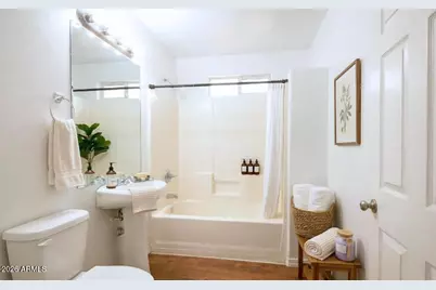 2324 W Lone Cactus Drive #101, Phoenix, AZ 85027 - Photo 7