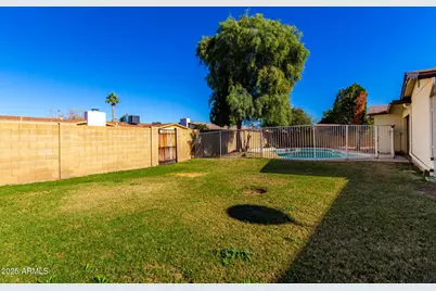 3758 W Eva Street, Phoenix, AZ 85051 - Photo 31