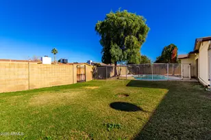 3758 W Eva St, Phoenix, AZ 85051 - Photo 31