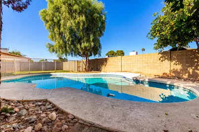 3758 W Eva Street, Phoenix, AZ 85051 - Photo 33