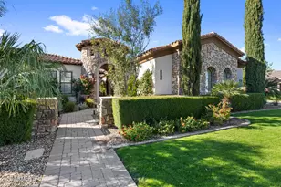 5740 S Gemstone Dr, Chandler, AZ 85249 - Photo 3