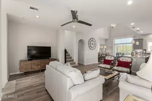 3935 E Rough Rider Rd, Phoenix, AZ 85050 - Photo 9