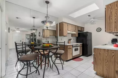 8101 N 107th Avenue #23, Peoria, AZ 85345 - Photo 9