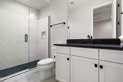 21627 N 59th Way, Phoenix, AZ 85054 - Photo 15