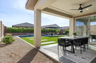 21627 N 59th Wy, Phoenix, AZ 85054 - Photo 19