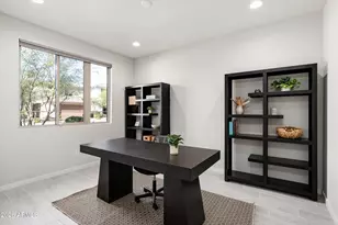 21627 N 59th Wy, Phoenix, AZ 85054 - Photo 13