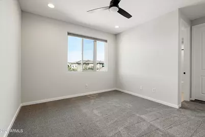 21627 N 59th Way, Phoenix, AZ 85054 - Photo 23