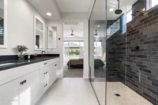 21627 N 59th Wy, Phoenix, AZ 85054 - Photo 11