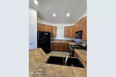 17648 W Buckhorn Drive, Goodyear, AZ 85338 - Photo 7