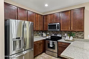 894 S Utilis Dr, Gilbert, AZ 85296 - Photo 5