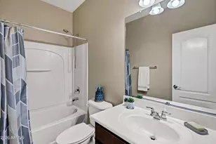 894 S Utilis Dr, Gilbert, AZ 85296 - Photo 11