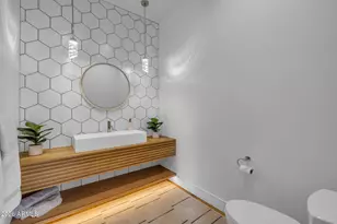 7851 N Central Ave, Phoenix, AZ 85020 - Photo 11