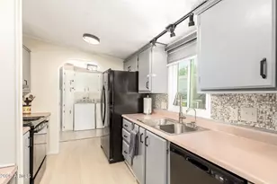 8401 N 67th Ave, Glendale, AZ 85302 - Photo 9