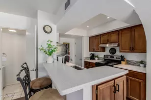 811 E Eugie Ave, Phoenix, AZ 85022 - Photo 9