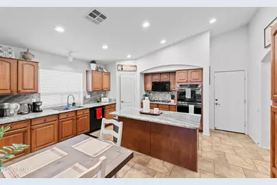 656 E Baker Drive, San Tan Valley, AZ 85140 - Photo 7