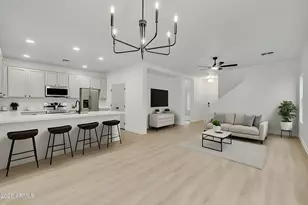 1029 S Cheshire Ln, Gilbert, AZ 85296 - Photo 3