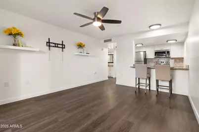 3033 E Devonshire Avenue #1018, Phoenix, AZ 85016 - Photo 11