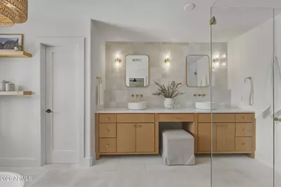 8538 E San Lorenzo Drive, Scottsdale, AZ 85258 - Photo 31