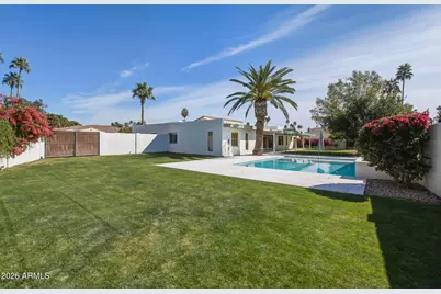 8538 E San Lorenzo Drive, Scottsdale, AZ 85258 - Photo 45